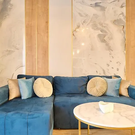 Eee Boutique Apartmán *