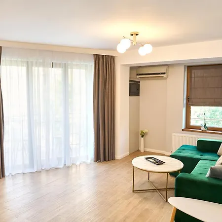 Eee Boutique 콘스탄차