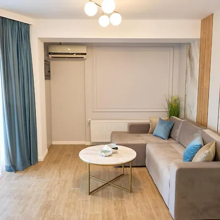 Eee Boutique * 콘스탄차