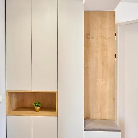Apartment Eee Boutique *