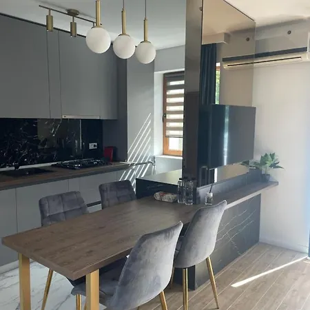 Eee Boutique 아파트 *