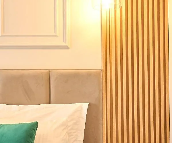 Eee Boutique Apartment *