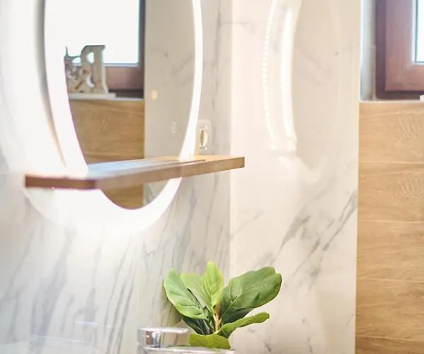 Apartment Eee Boutique