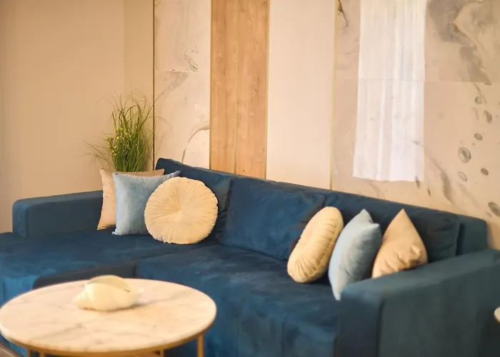 Eee Boutique Apartment *