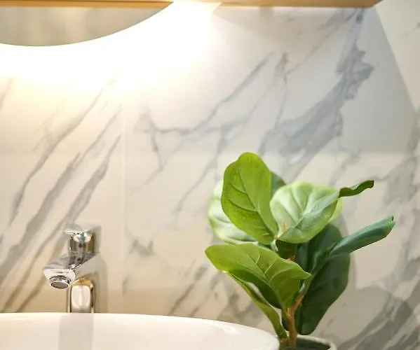 Apartment Eee Boutique